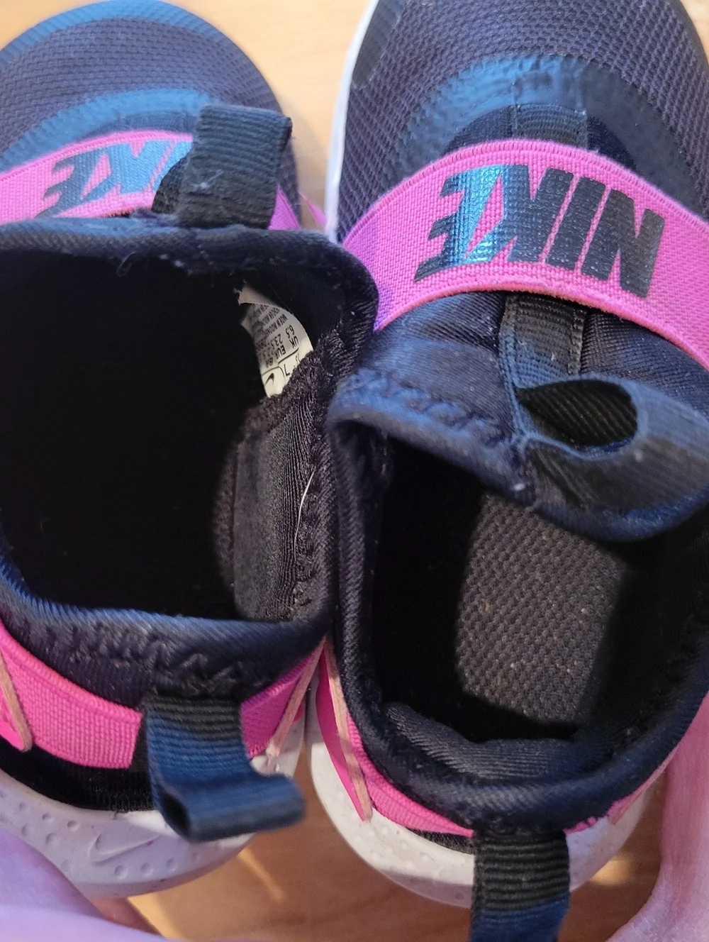Nike Flex Runner 4 Fuchsia Black Toddler Size 7